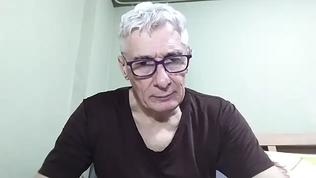 Snapshot of BIGUNCUTHARDCOCK chatting on 2, 12, 2025 BIGUNCUTHARDCOCK online show from 2, 12, 2025