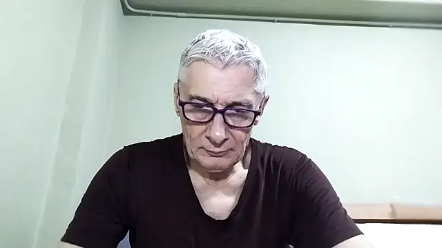 Snapshot of BIGUNCUTHARDCOCK chatting on 5, 12, 2025 BIGUNCUTHARDCOCK online show from 5, 12, 2025