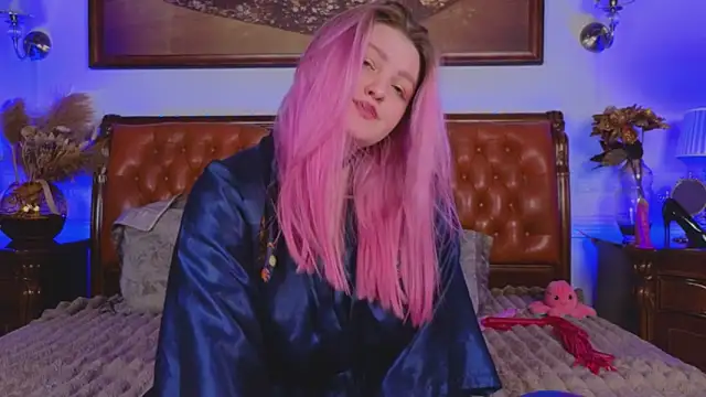 Unholy Lady online show from 10, 3, 2025