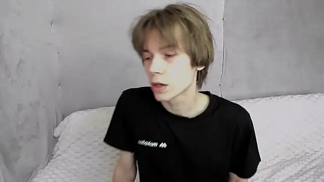 Makentoshi  online show from 15, 9, 2025