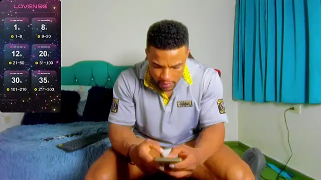 estebanlobo- online show from 12, 12, 2024