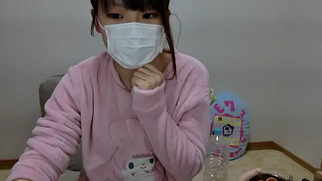 Snapshot of hi---chan- chatting on 9, 3, 2025 hi---chan- online show from 9, 3, 2025