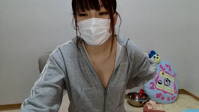 Snapshot of hi---chan- chatting on 12, 3, 2025 hi---chan- online show from 12, 3, 2025