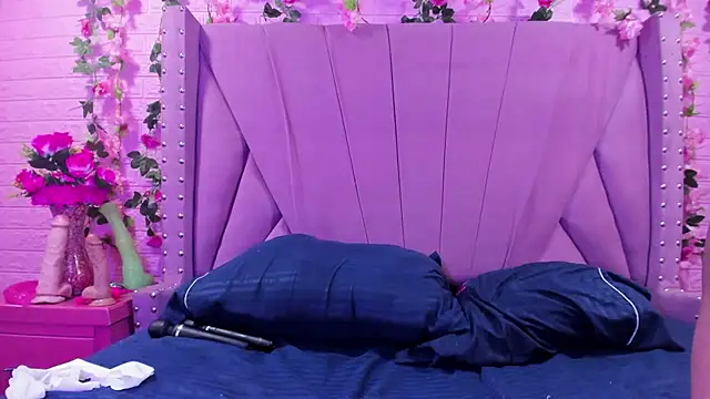 Cristal horny69 online show from 9, 1, 2025