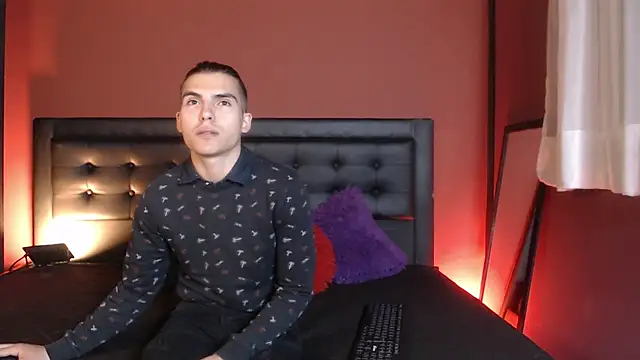  Tattoo Couple online show from 27, 2, 2025