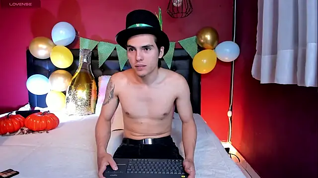  Tattoo Couple online show from 26, 9, 2025