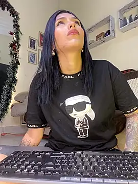 Snapshot of Sweetie_Arianna chatting on 8, 2, 2025 Sweetie Arianna online show from 8, 2, 2025