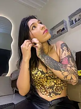 Snapshot of Sweetie_Arianna chatting on 16, 2, 2025 Sweetie Arianna online show from 16, 2, 2025