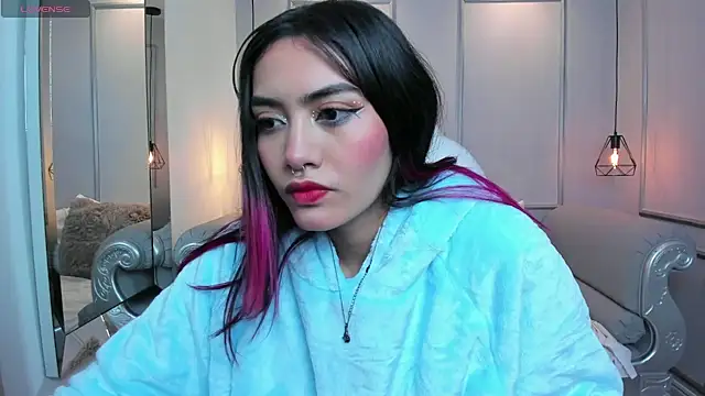 AzuraKindong online show from 10, 3, 2025