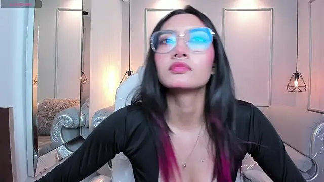 AzuraKindong online show from 23, 9, 2025