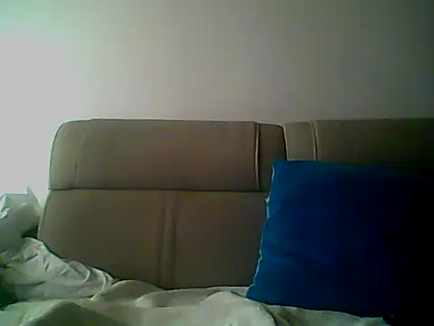 Skater29xx2 online show from 15, 2, 2025