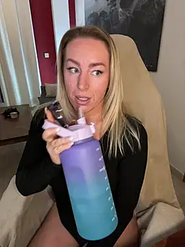 Snapshot of ChristyAdair chatting on 10, 3, 2025 ChristyAdair online show from 10, 3, 2025