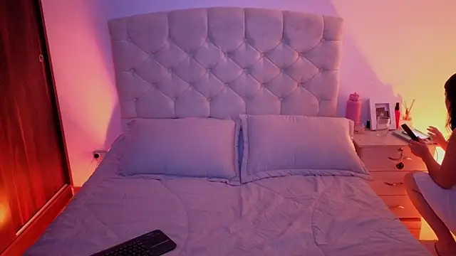 Snapshot of ChanellGV chatting on 11, 10, 2025 ChanellGV online show from 11, 10, 2025