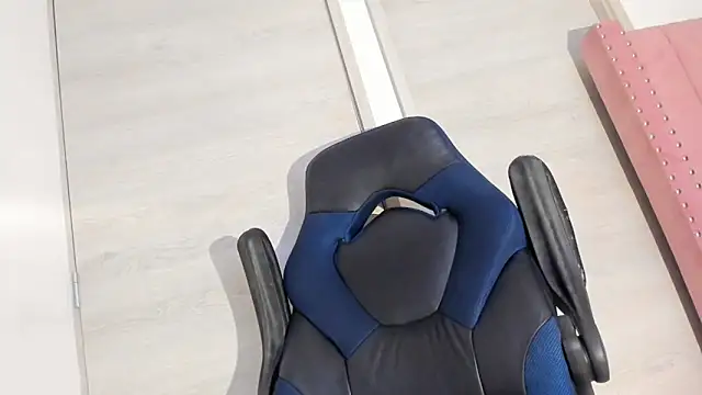 Madi hotgod online show from 8, 1, 2025