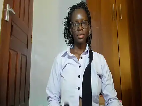 Snapshot of afro_pop chatting on 3, 11, 2025 afro pop online show from 3, 11, 2025