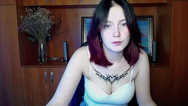 Snapshot of BlueberryDi chatting on 26, 10, 2025 BlueberryDi online show from 26, 10, 2025