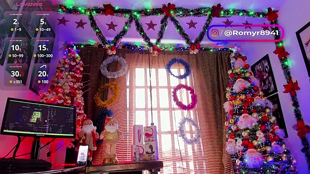 Snapshot of Romynahotx chatting on 10, 12, 2024 Romynahotx online show from 10, 12, 2024