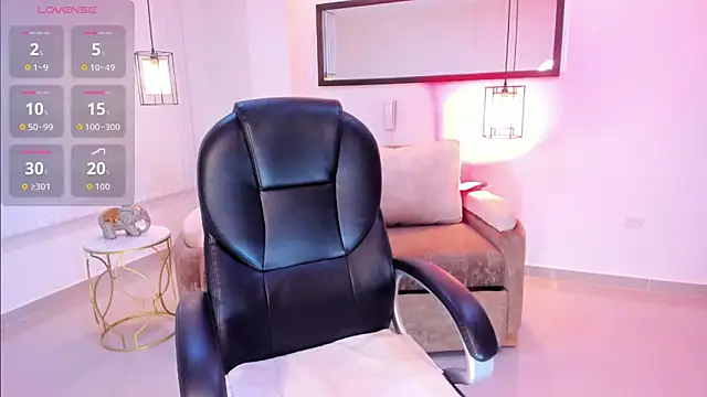 Aida adams online show from 1, 3, 2026