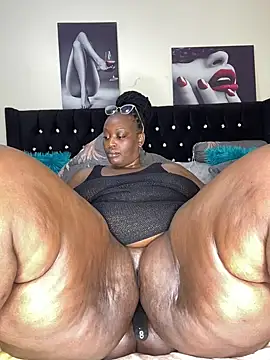 Snapshot of MsWhiteChocolatte chatting on 19, 1, 2025 MsWhiteChocolatte online show from 19, 1, 2025