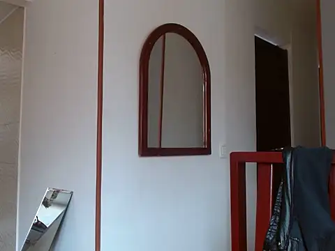 Laura martin  online show from 15, 2, 2025