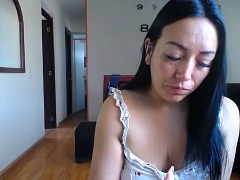 Laura martin  online show from 29, 3, 2026