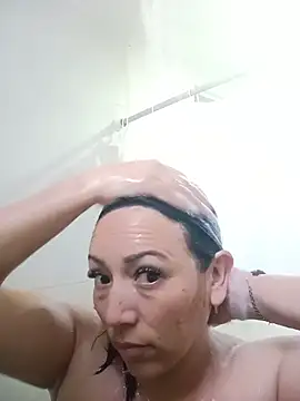 Snapshot of Laura_martin_ chatting on 6, 7, 2026 Laura martin online show from 6, 7, 2026