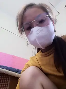 Snapshot of -Almira- chatting on 13, 11, 2025 -Almira- online show from 13, 11, 2025