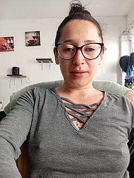 emilypoppy3 online show from 27, 2, 2026