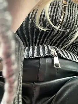 Snapshot of NewLale chatting on 6, 2, 2025 NewLale online show from 6, 2, 2025