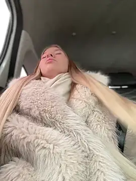 Snapshot of NewLale chatting on 22, 2, 2025 NewLale online show from 22, 2, 2025