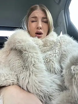 Snapshot of NewLale chatting on 23, 3, 2025 NewLale online show from 23, 3, 2025