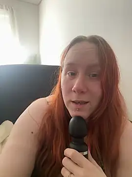 Snapshot of MaraNightmare chatting on 16, 2, 2025 MaraNightmare online show from 16, 2, 2025