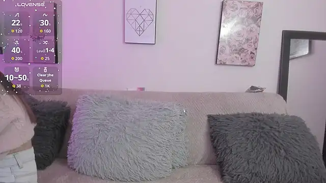 Snapshot of Murieel_69 chatting on 23, 10, 2025 Murieel 69 online show from 23, 10, 2025