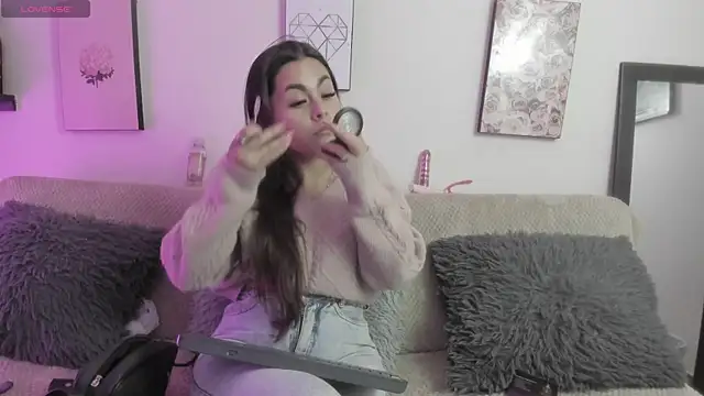 Snapshot of Murieel_69 chatting on 27, 11, 2025 Murieel 69 online show from 27, 11, 2025