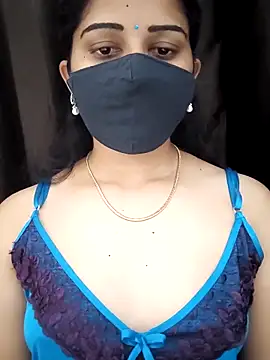 Snapshot of Angleannie chatting on 6, 11, 2025 Angleannie online show from 6, 11, 2025