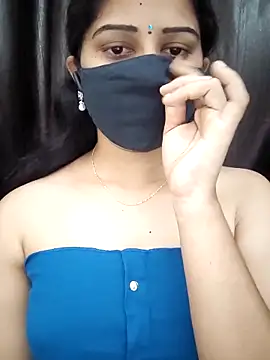 Snapshot of Angleannie chatting on 8, 11, 2025 Angleannie online show from 8, 11, 2025