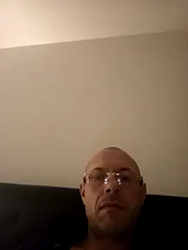 Guitccch online show from 8, 4, 2026