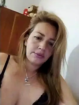 Snapshot of edithhermosa chatting on 26, 1, 2025 edithhermosa online show from 26, 1, 2025