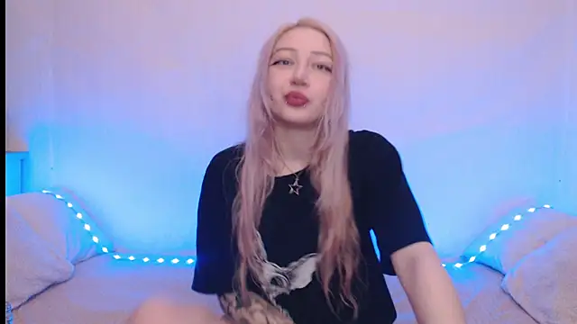 Snapshot of Emily_hardcore chatting on 24, 10, 2025 Emily hardcore online show from 24, 10, 2025