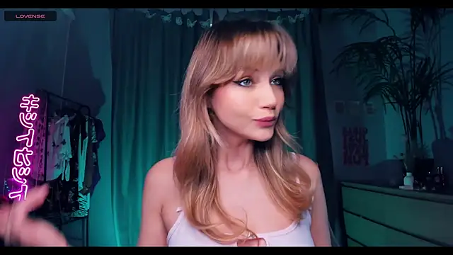 Snapshot of MelissaTetris chatting on 14, 12, 2025 MelissaTetris online show from 14, 12, 2025