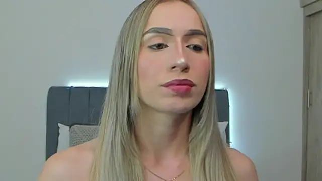 Snapshot of im_sarah34 chatting on 9, 5, 2026 im sarah34 online show from 9, 5, 2026