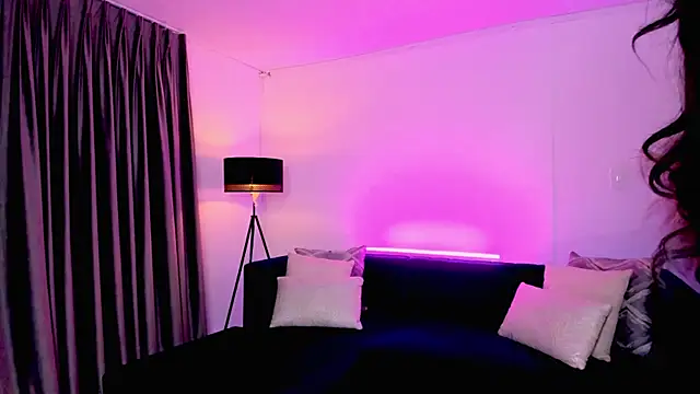 Snapshot of Jin-harrison chatting on 7, 2, 2025 Jin-harrison online show from 7, 2, 2025