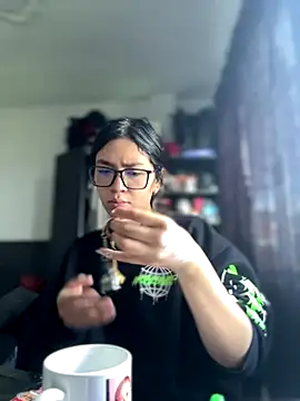 Snapshot of Mila_Morgan chatting on 28, 11, 2025 Mila Morgan online show from 28, 11, 2025