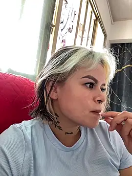 Snapshot of ivanna_rivera chatting on 4, 5, 2026 ivanna rivera online show from 4, 5, 2026