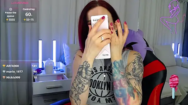 Snapshot of ElisaJane chatting on 13, 1, 2025 ElisaJane online show from 13, 1, 2025