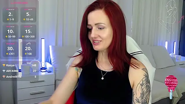 Snapshot of ElisaJane chatting on 1, 2, 2025 ElisaJane online show from 1, 2, 2025