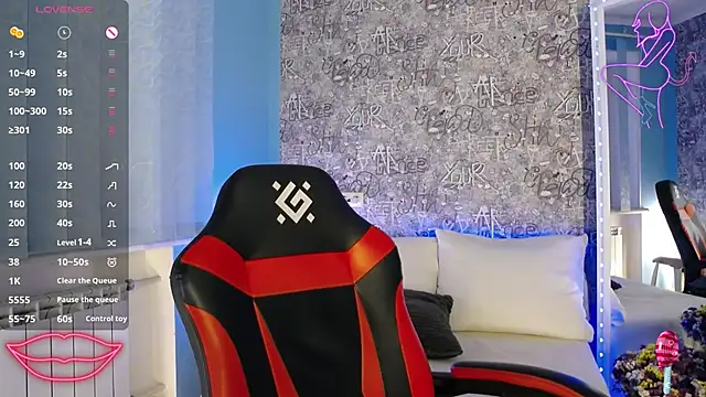 Snapshot of ElisaJane chatting on 27, 9, 2025 ElisaJane online show from 27, 9, 2025