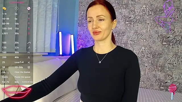 Snapshot of ElisaJane chatting on 20, 11, 2025 ElisaJane online show from 20, 11, 2025