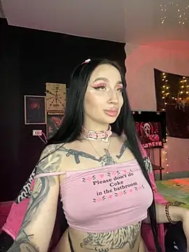 Snapshot of Molly__Moon chatting on 11, 12, 2024 Molly Moon online show from 11, 12, 2024