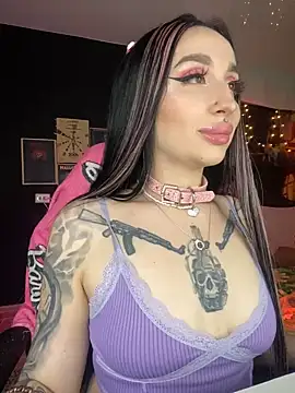 Snapshot of Molly__Moon chatting on 18, 12, 2024 Molly Moon online show from 18, 12, 2024